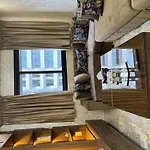 Stylish Apartment In Borj Deyae